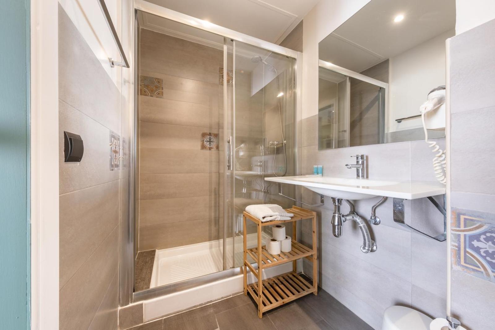 Ainb Born-Dames Apartments Barcelona Ngoại thất bức ảnh