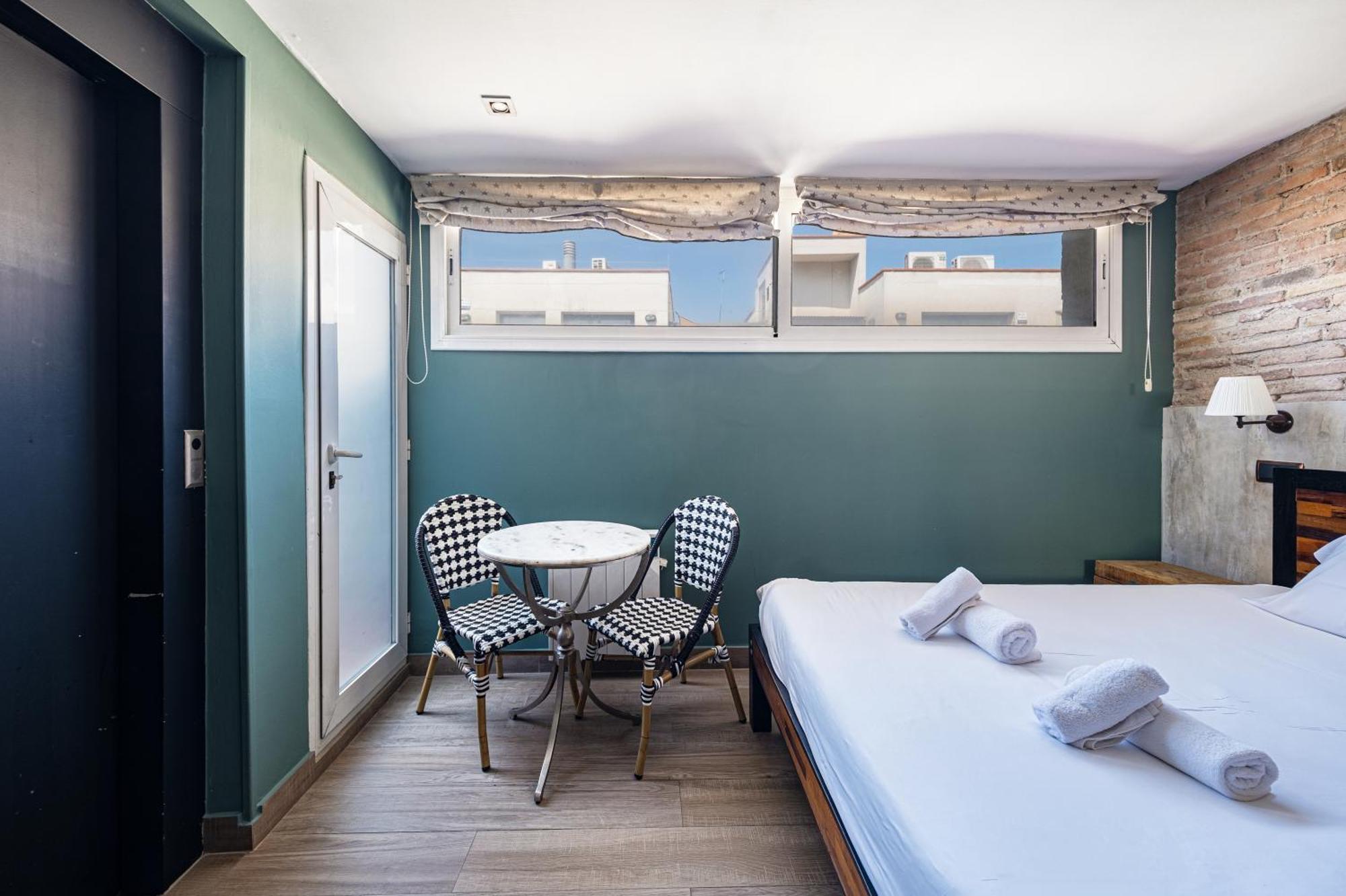 Ainb Born-Dames Apartments Barcelona Ngoại thất bức ảnh