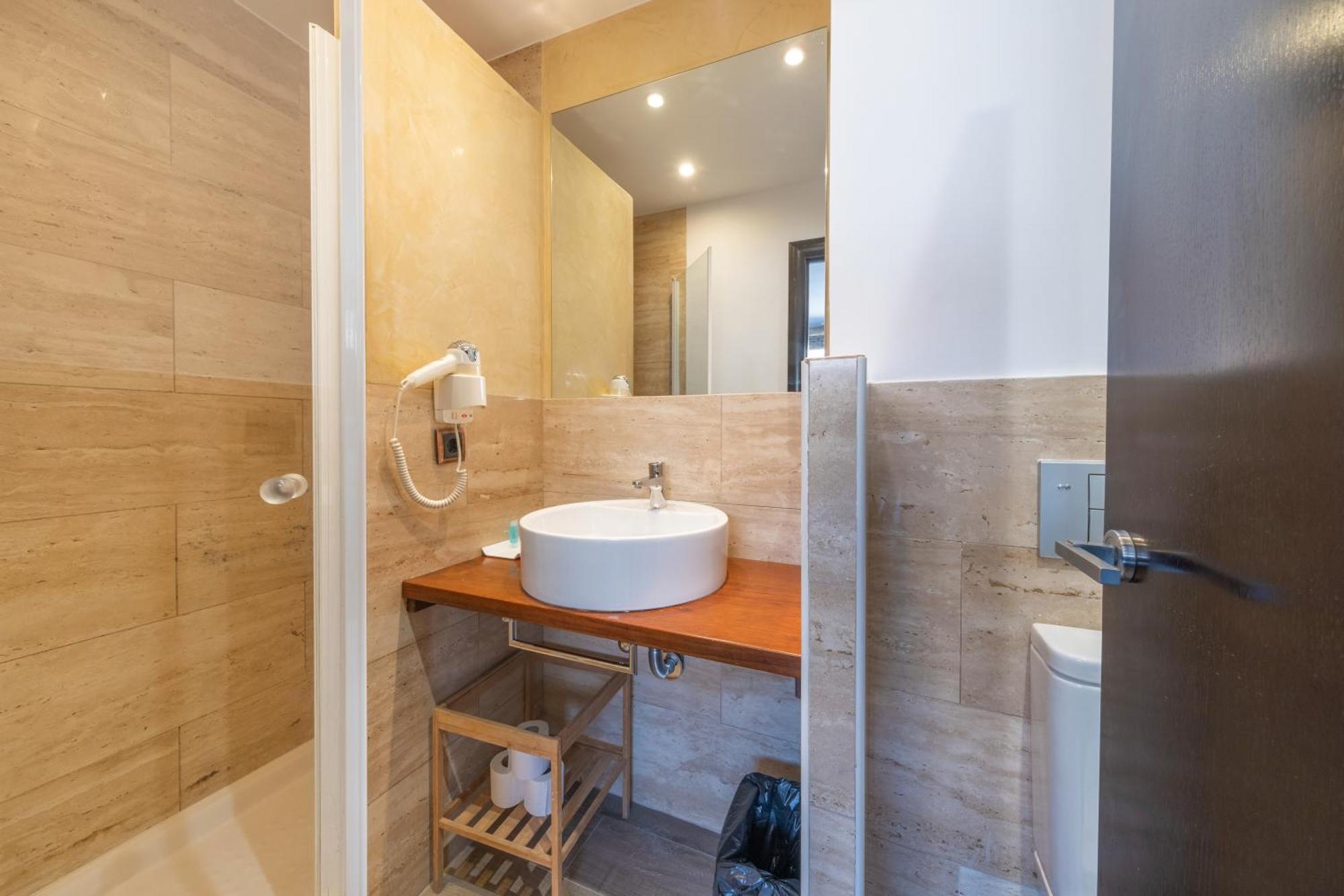 Ainb Born-Dames Apartments Barcelona Ngoại thất bức ảnh