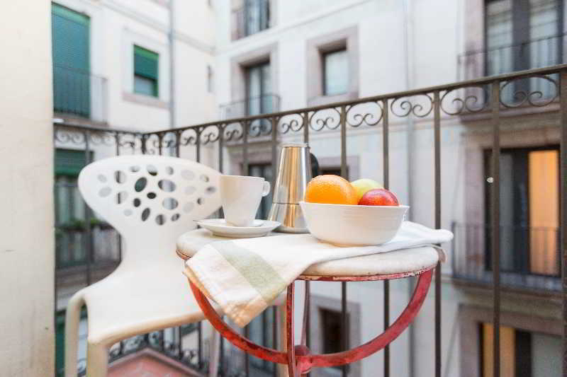 Ainb Born-Dames Apartments Barcelona Ngoại thất bức ảnh