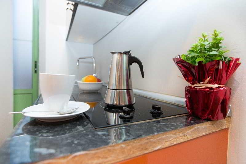 Ainb Born-Dames Apartments Barcelona Ngoại thất bức ảnh