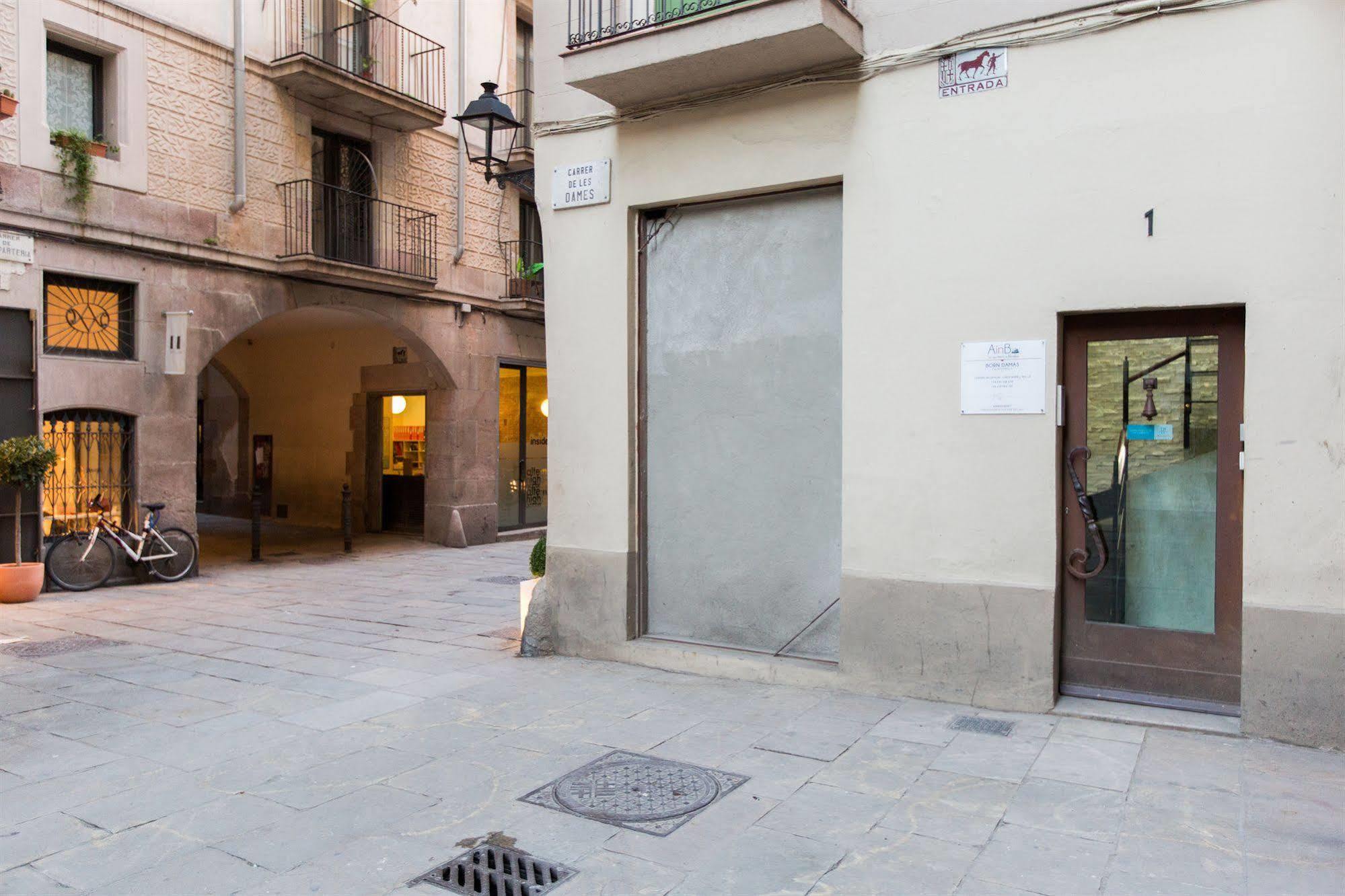 Ainb Born-Dames Apartments Barcelona Ngoại thất bức ảnh