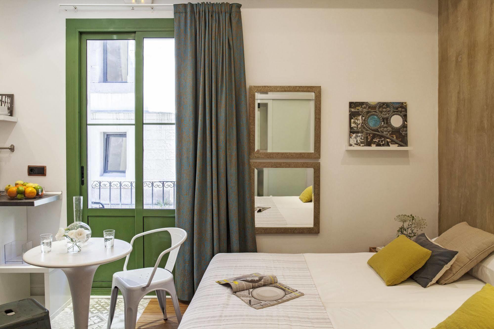 Ainb Born-Dames Apartments Barcelona Ngoại thất bức ảnh