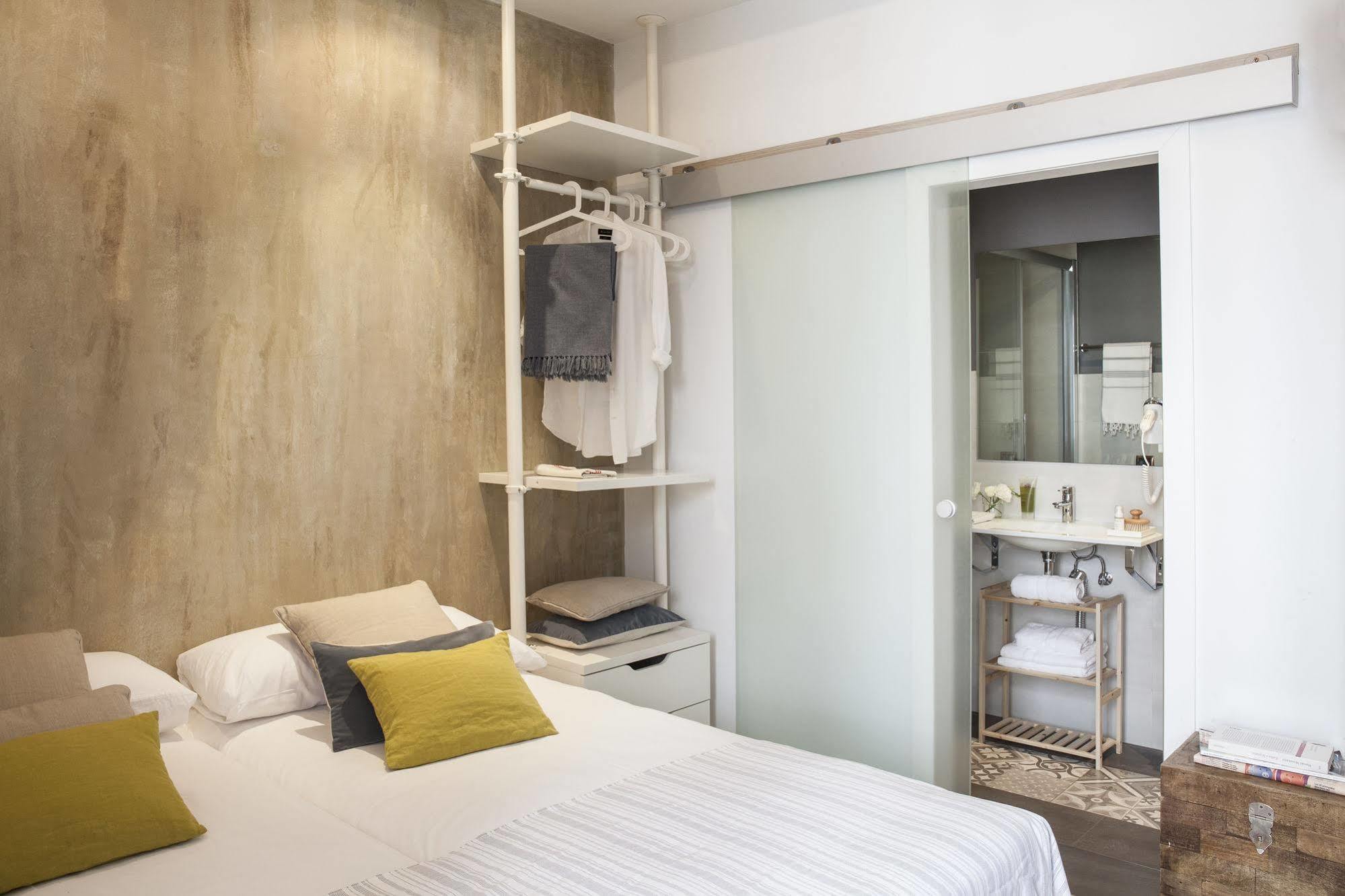 Ainb Born-Dames Apartments Barcelona Ngoại thất bức ảnh