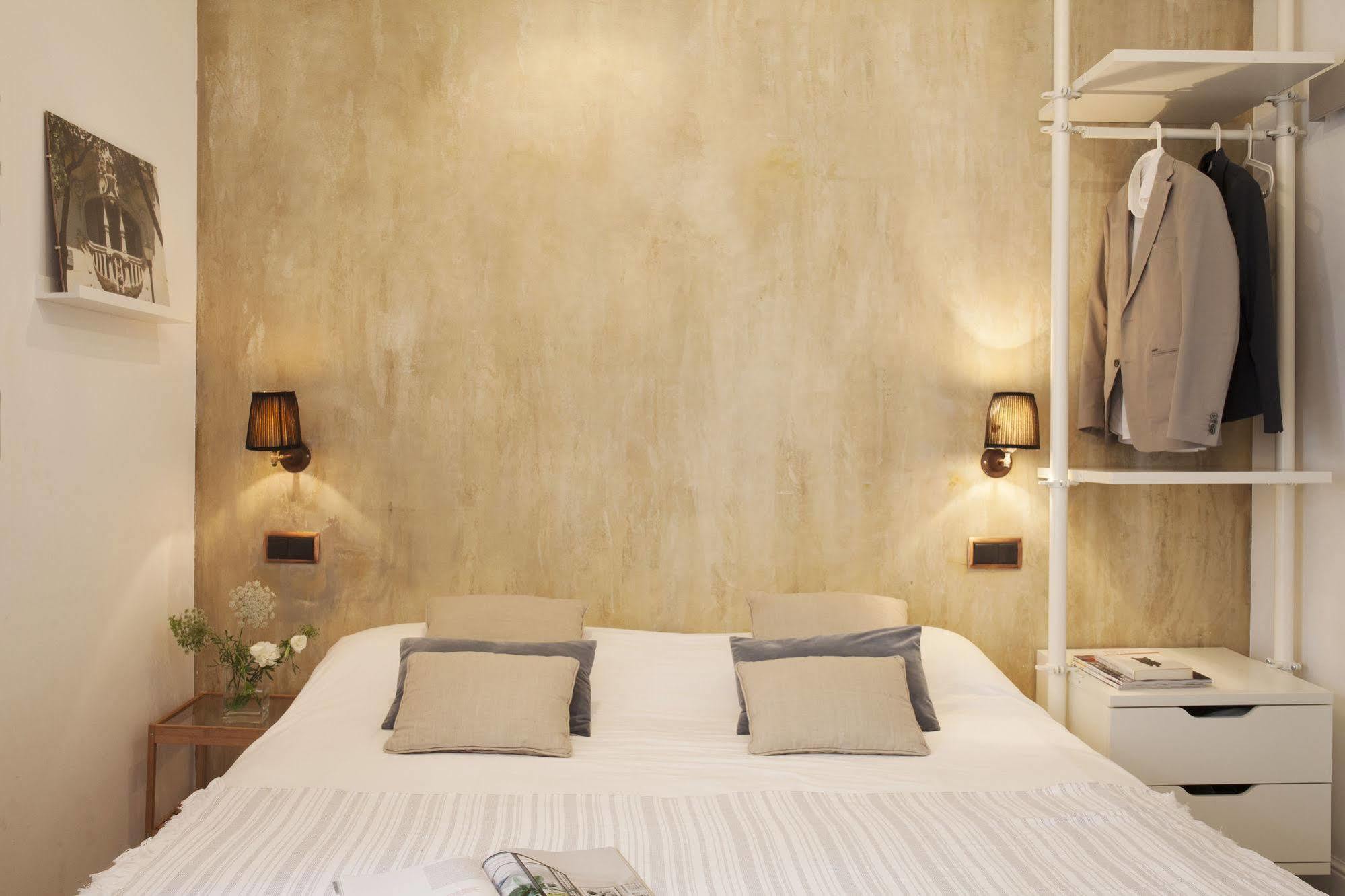 Ainb Born-Dames Apartments Barcelona Ngoại thất bức ảnh